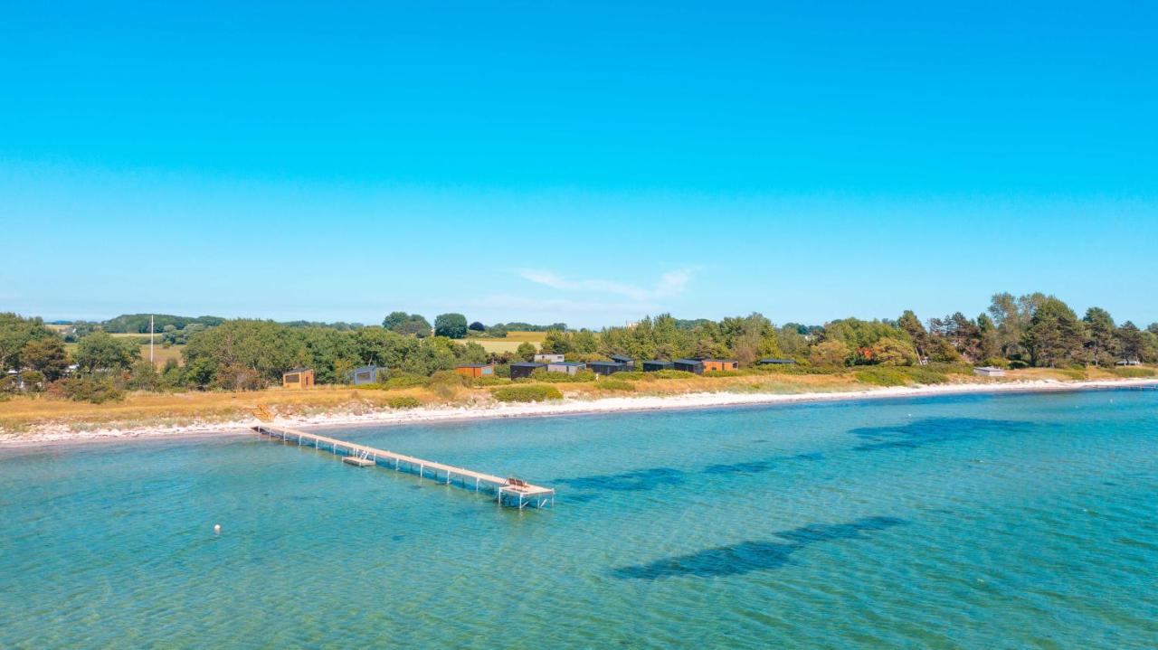 Отель Tiny Seaside - Kegnaes Osterby  Экстерьер фото